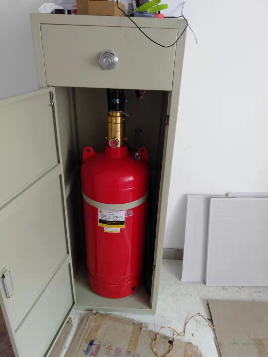 柜式七氟丙烷滅火裝置內是氣體嗎？